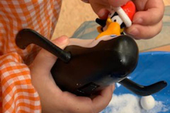 Jugando con pingüinos en la Escuela Infantil Mar de Soles